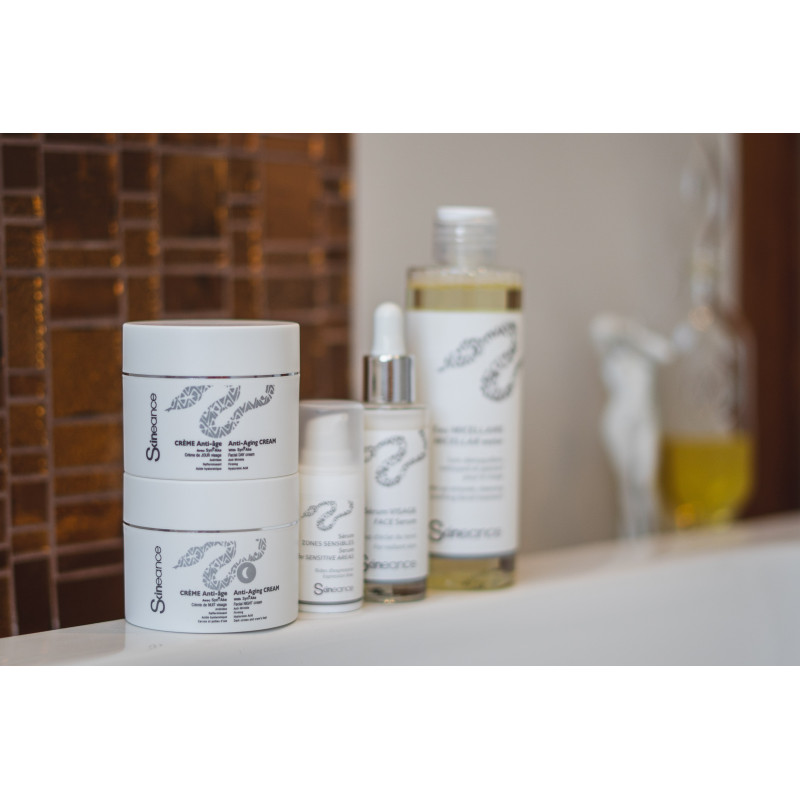 Our serum for sensitive areas - Cosmetic care Skineance